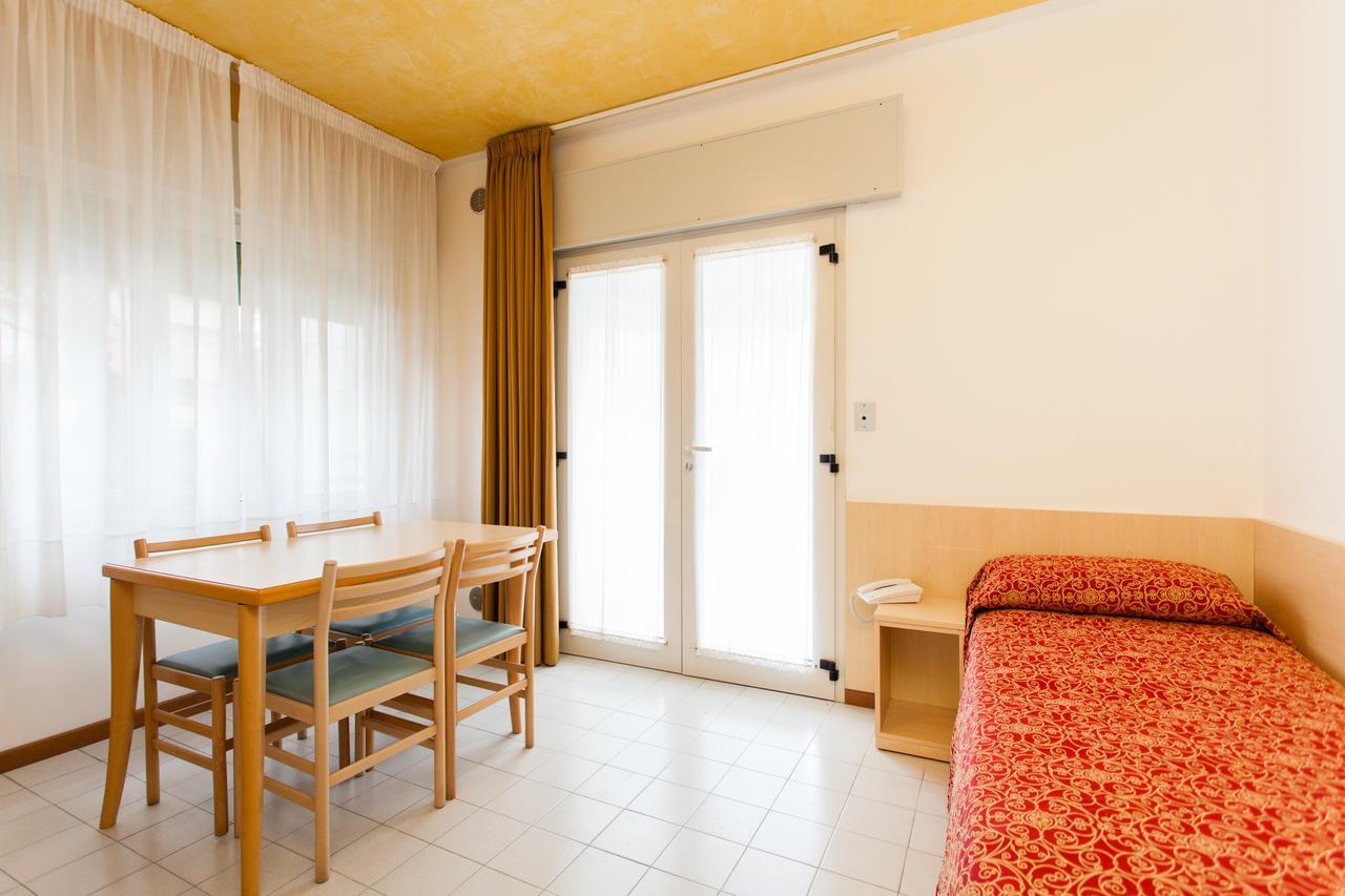 Residence Marina Lido di Jesolo Buitenkant foto